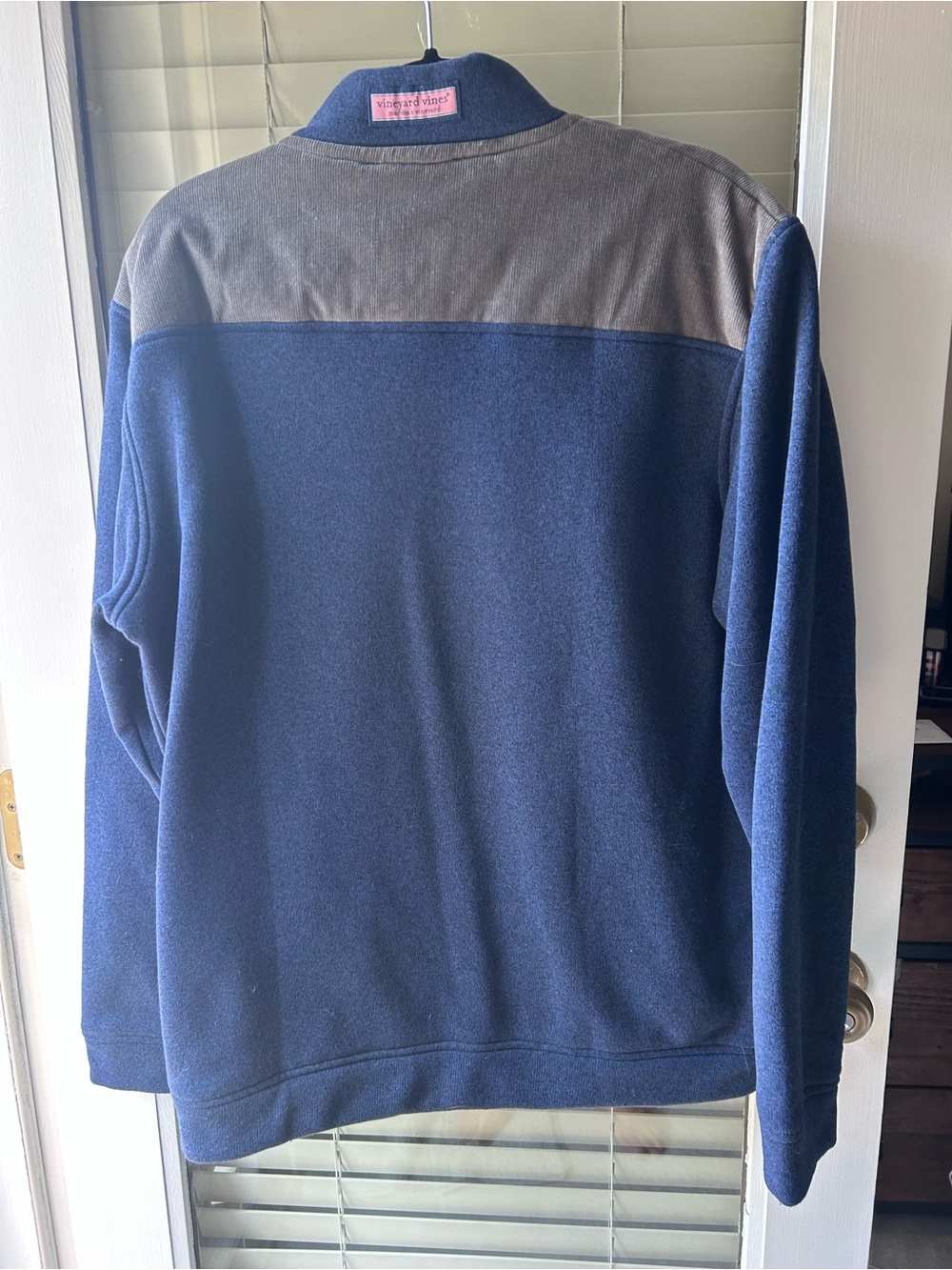 Vineyard Vines Blue Heather Shep BrownCorduroy Shoulder Fleece Pullover. Men’s L - Picture 6 of 8